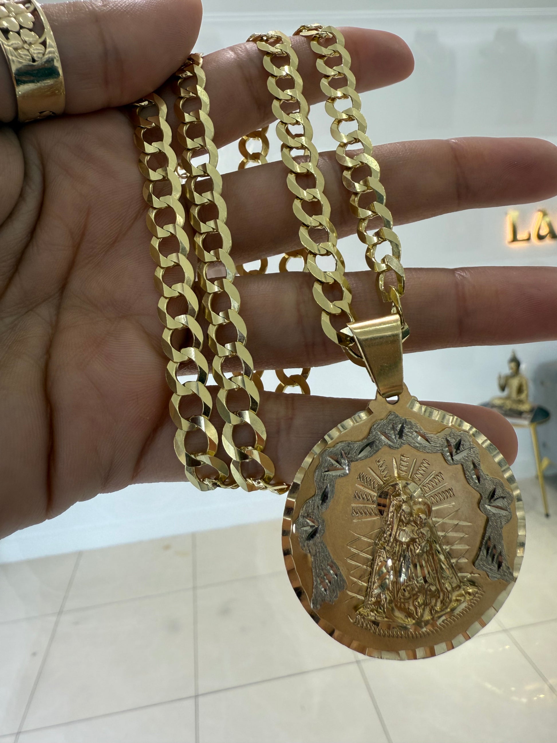 Pendant